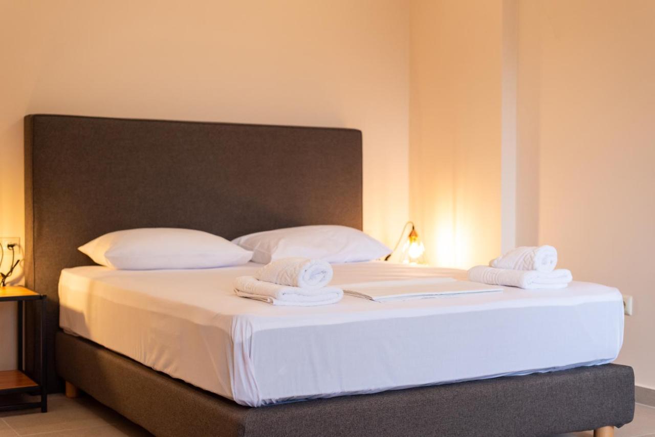 Mini Suites Near Athen'S Airport Free Shuttle From And To Athen'S Airport Spáta Exterior foto