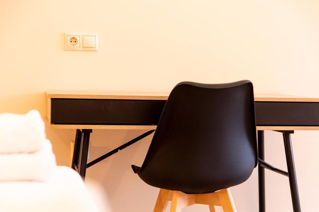 Mini Suites Near Athen'S Airport Free Shuttle From And To Athen'S Airport Spáta Exterior foto